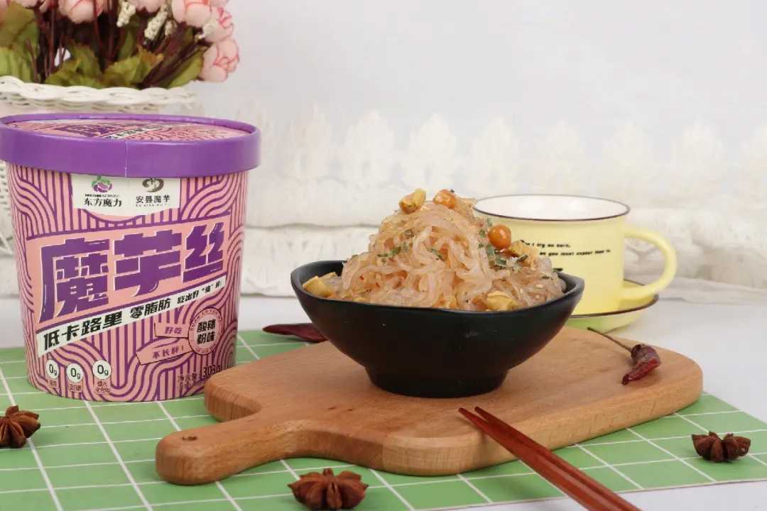 健康美味，一步到位：桶裝魔芋涼面包裝機(jī)